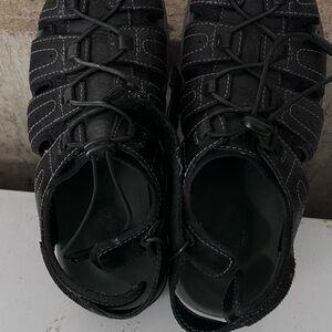 Clarks Black Textured Sole Sandals. USED